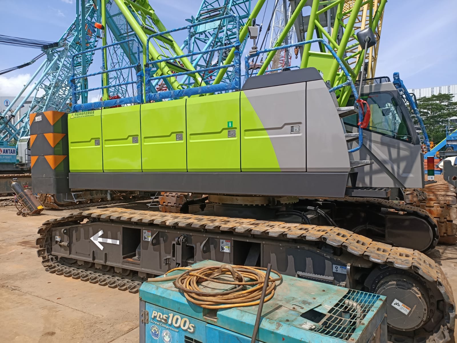 NEW ZOOMLION ZCC600V CRAWLER CRANE